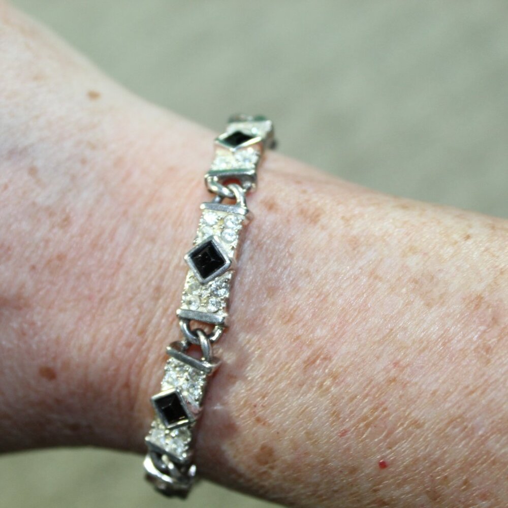 Vintage Napier Silver-tone Rhinestone & Black Crystal Bracelet Signed